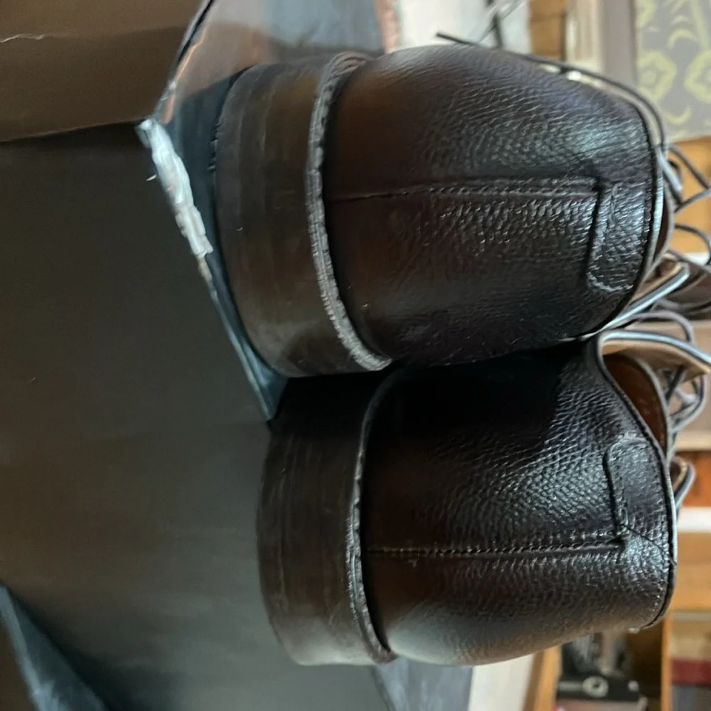Allen Edmonds, brown pebble grain leather, cap toe, men’s shoes - Picture 5 of 7